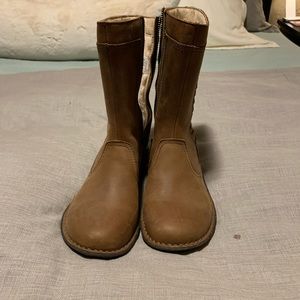 Brand new never worn Ugg boots